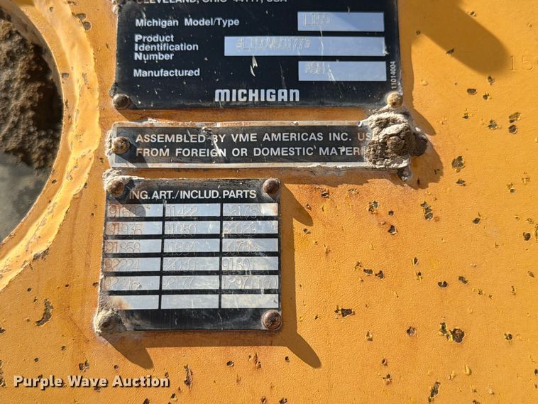 image for item FG0793 1993 Michigan L150 wheel loader