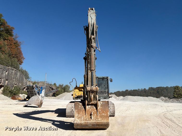 image for item FG0794 2007 Volvo EC460CL excavator