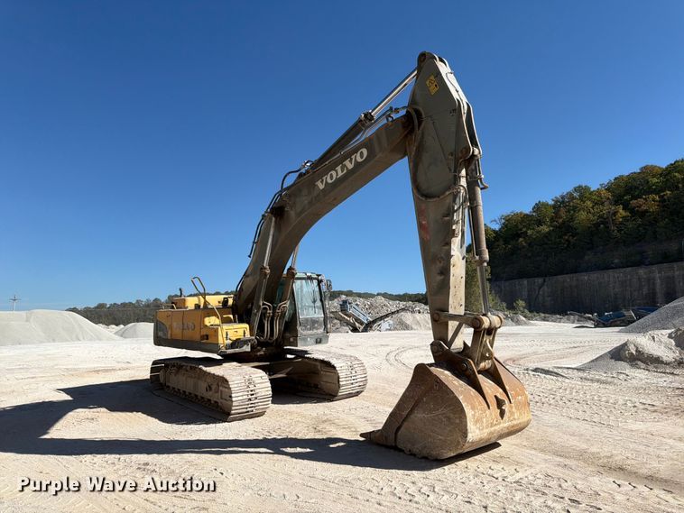 image for item FG0794 2007 Volvo EC460CL excavator