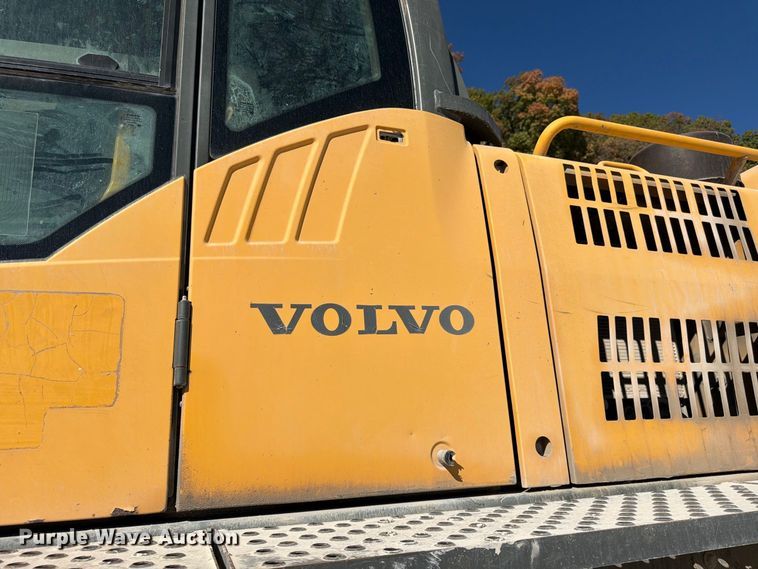 image for item FG0794 2007 Volvo EC460CL excavator