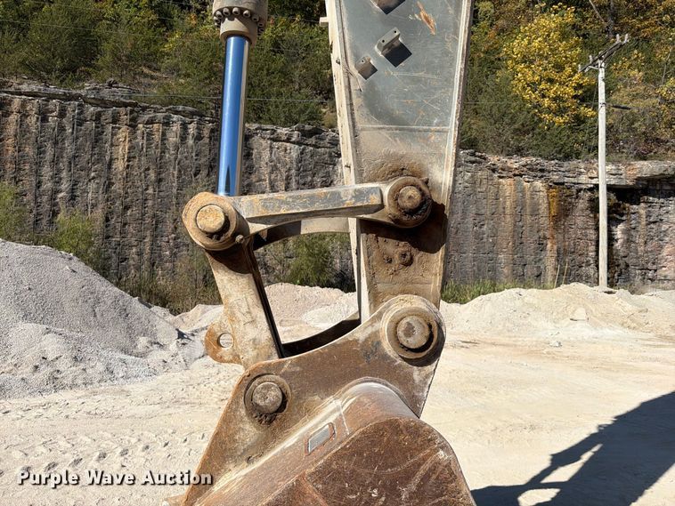 image for item FG0794 2007 Volvo EC460CL excavator