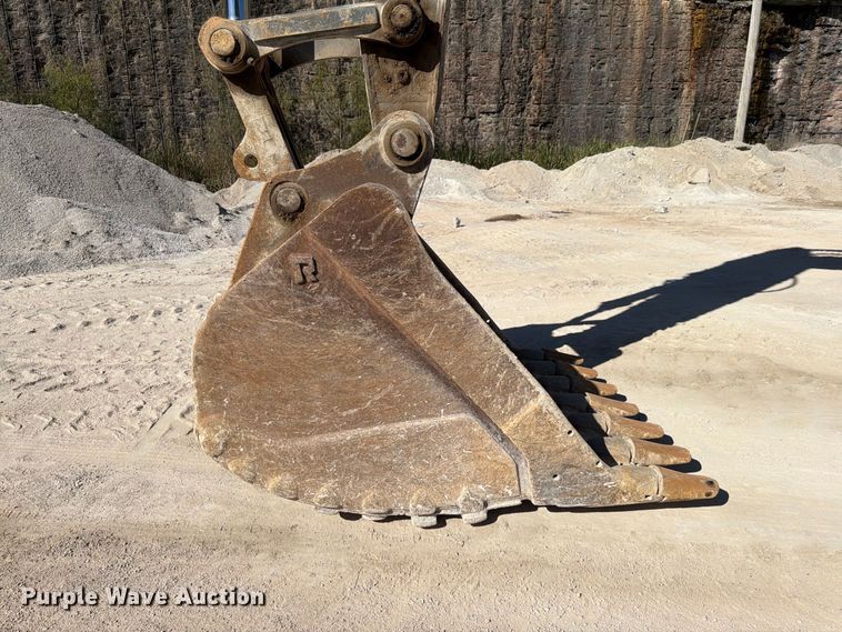 image for item FG0794 2007 Volvo EC460CL excavator