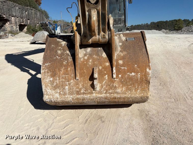 image for item FG0794 2007 Volvo EC460CL excavator