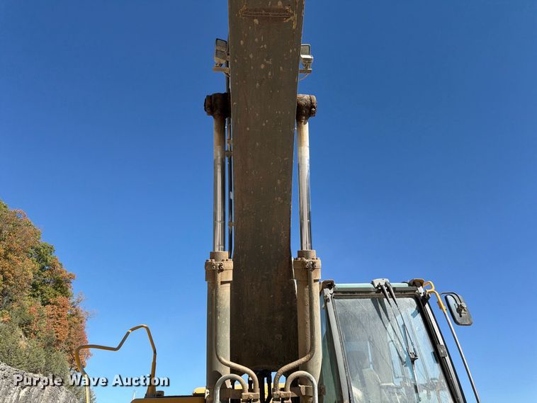 image for item FG0794 2007 Volvo EC460CL excavator