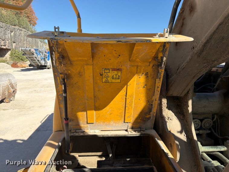 image for item FG0794 2007 Volvo EC460CL excavator
