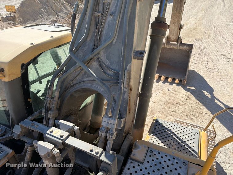 image for item FG0794 2007 Volvo EC460CL excavator