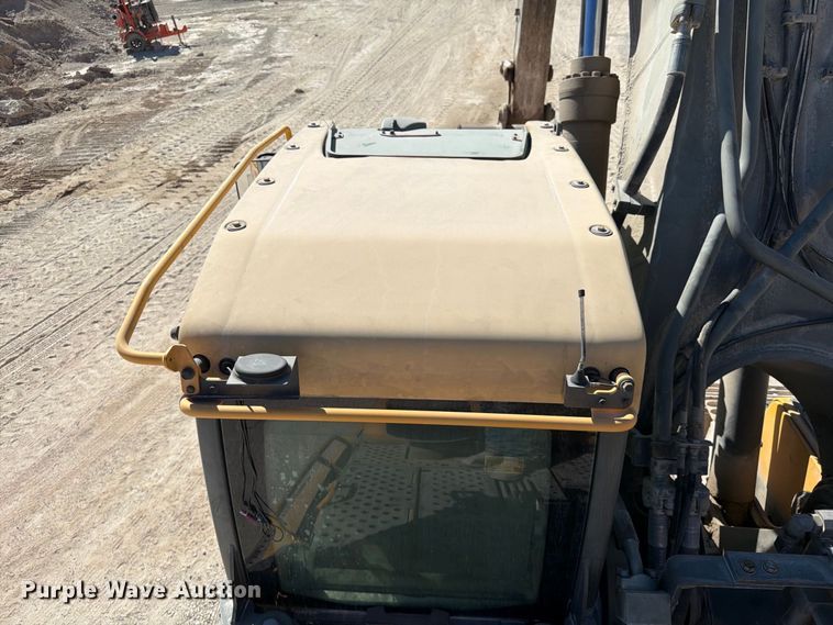 image for item FG0794 2007 Volvo EC460CL excavator
