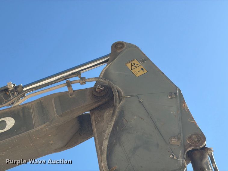 image for item FG0794 2007 Volvo EC460CL excavator