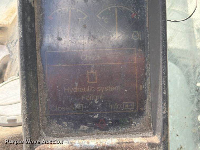 image for item FG0794 2007 Volvo EC460CL excavator