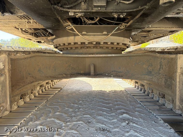 image for item FG0794 2007 Volvo EC460CL excavator