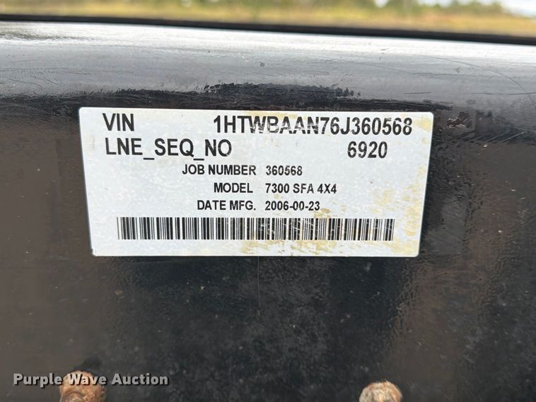 image for item FG0820 2006 International 7300 truck cab and chassis