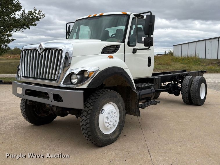 image for item FG0822 2008 International 7300 truck cab and chassis