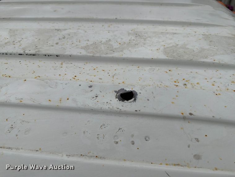 image for item FG0822 2008 International 7300 truck cab and chassis