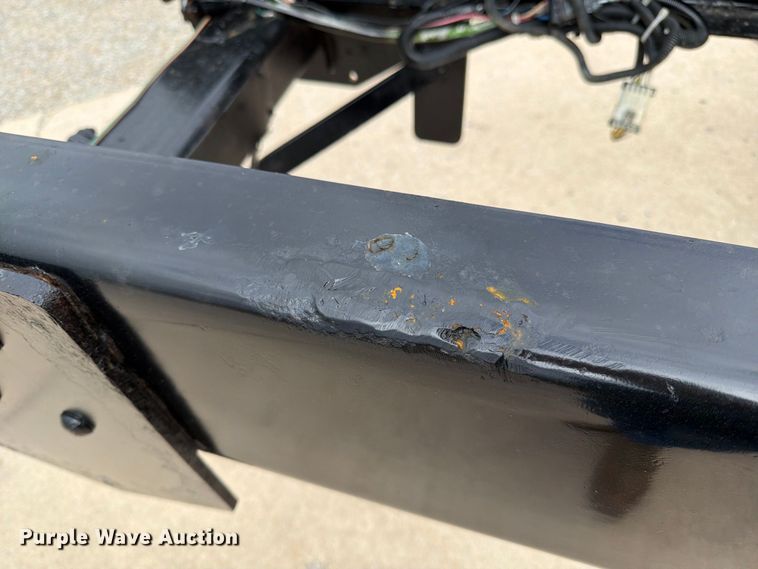 image for item FG0822 2008 International 7300 truck cab and chassis