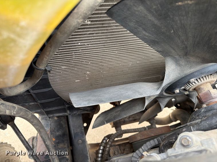 image for item FG0822 2008 International 7300 truck cab and chassis