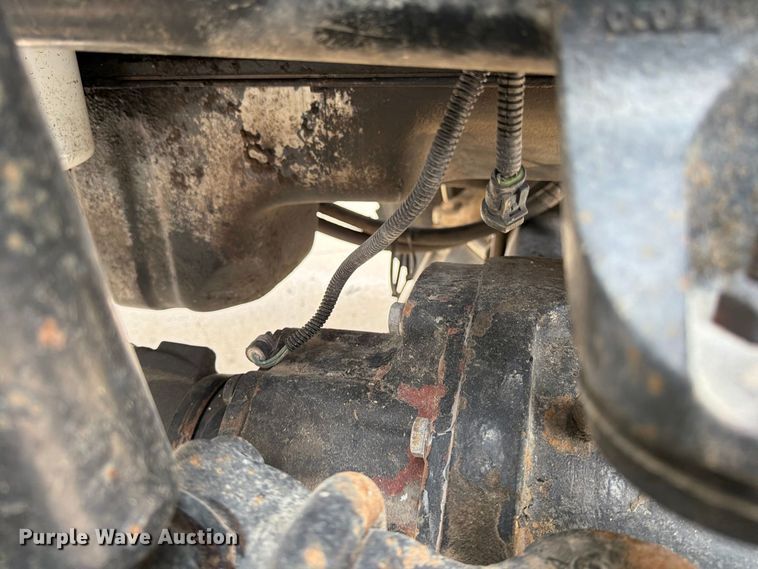image for item FG0822 2008 International 7300 truck cab and chassis