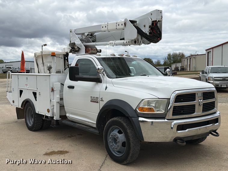 image for item FG0823 2012 Dodge Ram 5500HD bucket truck