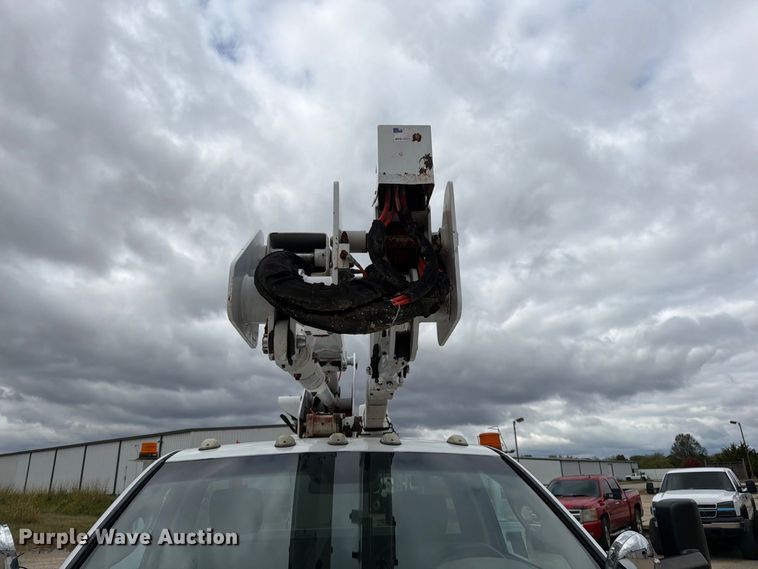 image for item FG0823 2012 Dodge Ram 5500HD bucket truck