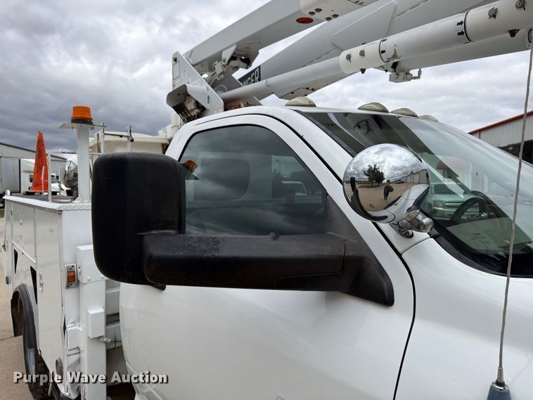 image for item FG0823 2012 Dodge Ram 5500HD bucket truck