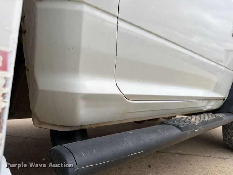 image for item FG0823 2012 Dodge Ram 5500HD bucket truck