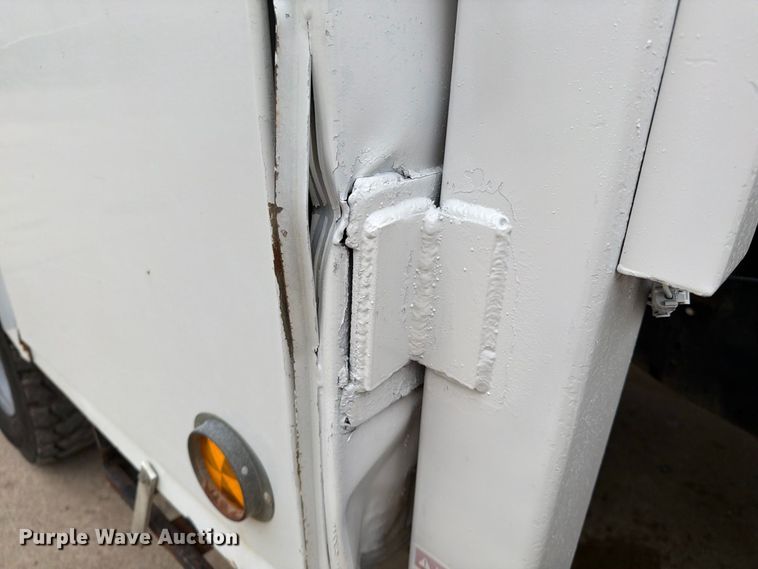 image for item FG0823 2012 Dodge Ram 5500HD bucket truck