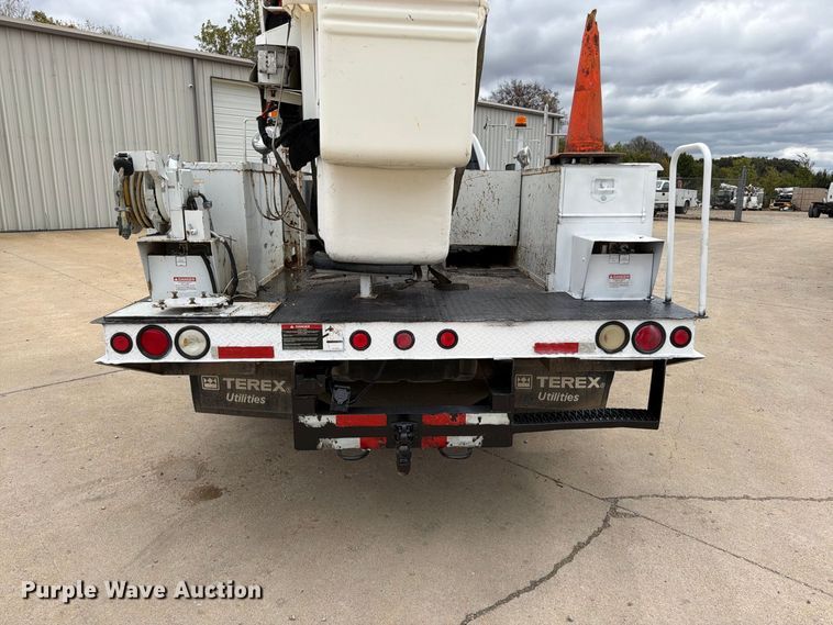 image for item FG0823 2012 Dodge Ram 5500HD bucket truck