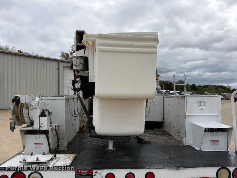 image for item FG0823 2012 Dodge Ram 5500HD bucket truck
