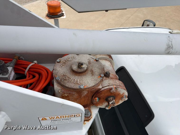 image for item FG0823 2012 Dodge Ram 5500HD bucket truck