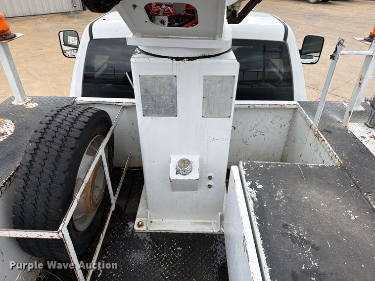 image for item FG0823 2012 Dodge Ram 5500HD bucket truck