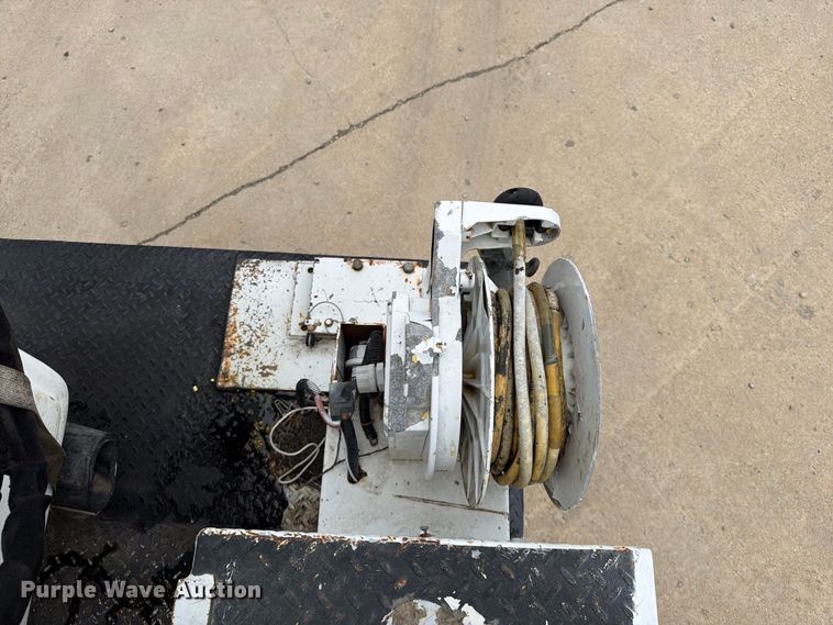 image for item FG0823 2012 Dodge Ram 5500HD bucket truck