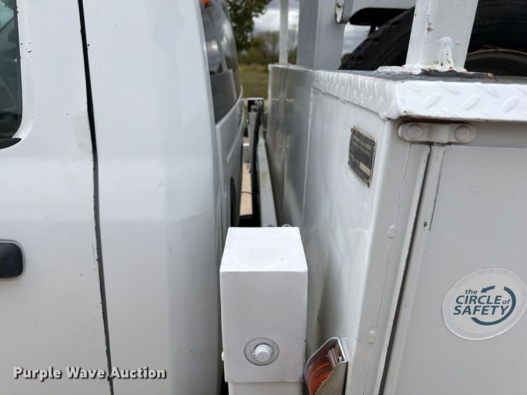image for item FG0823 2012 Dodge Ram 5500HD bucket truck