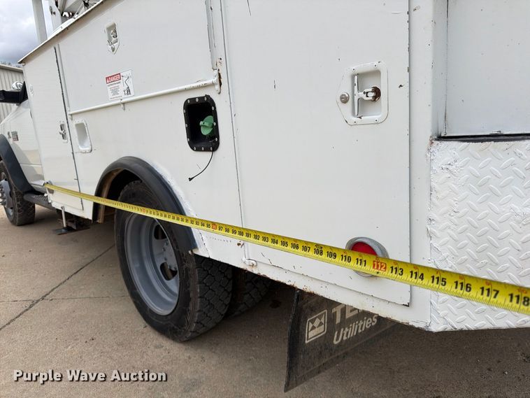 image for item FG0823 2012 Dodge Ram 5500HD bucket truck