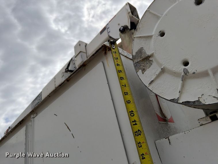 image for item FG0823 2012 Dodge Ram 5500HD bucket truck