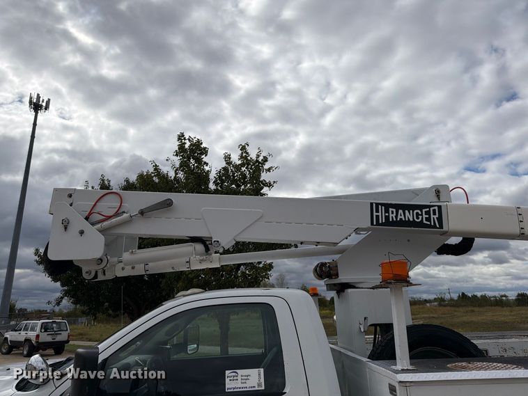 image for item FG0823 2012 Dodge Ram 5500HD bucket truck