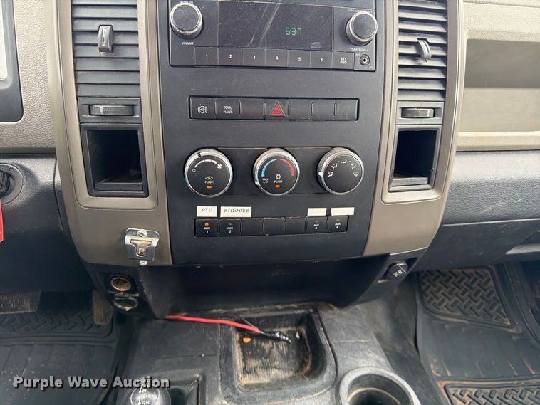 image for item FG0823 2012 Dodge Ram 5500HD bucket truck