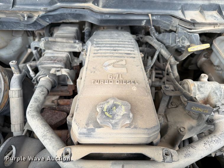 image for item FG0823 2012 Dodge Ram 5500HD bucket truck