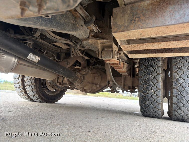 image for item FG0823 2012 Dodge Ram 5500HD bucket truck