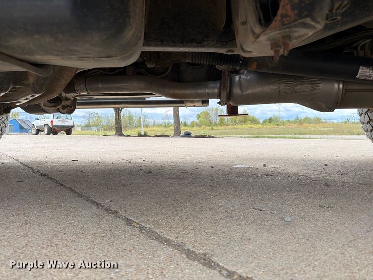 image for item FG0823 2012 Dodge Ram 5500HD bucket truck