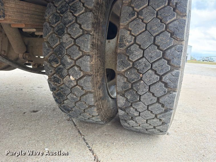 image for item FG0823 2012 Dodge Ram 5500HD bucket truck
