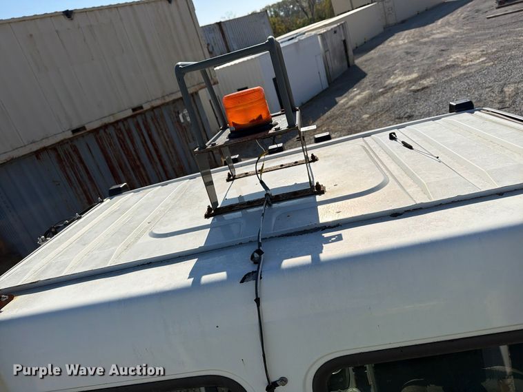 image for item FG3064 2006 Elgin SC8000 street sweeper truck
