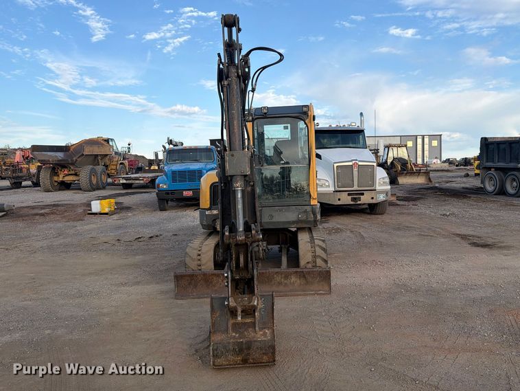 image for item FI0456 2007 Volvo ECR58 mini excavator