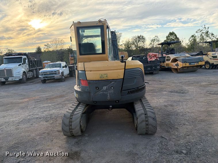 image for item FI0456 2007 Volvo ECR58 mini excavator