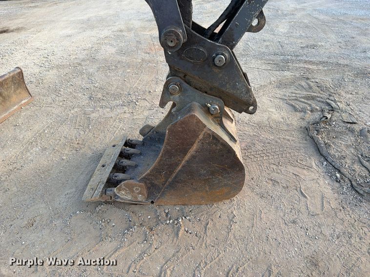 image for item FI0456 2007 Volvo ECR58 mini excavator