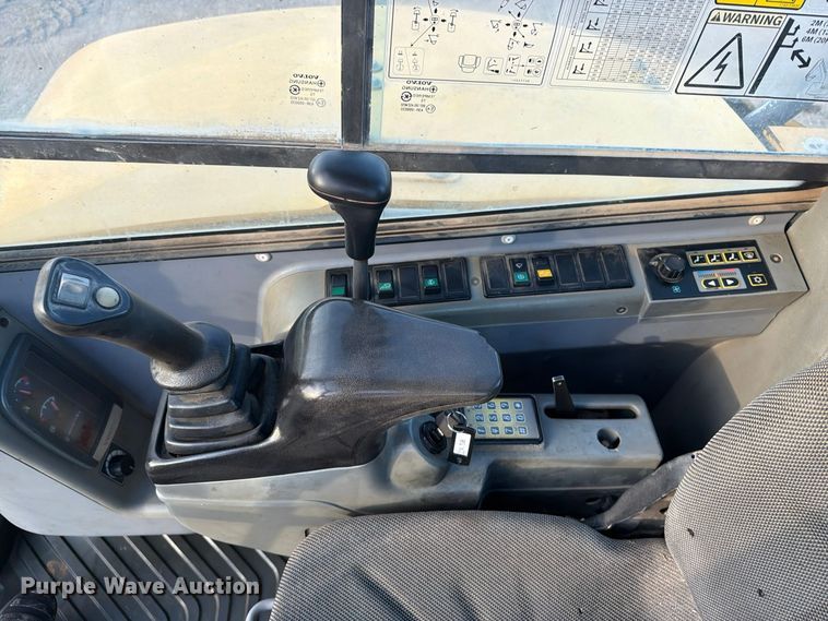 image for item FI0456 2007 Volvo ECR58 mini excavator
