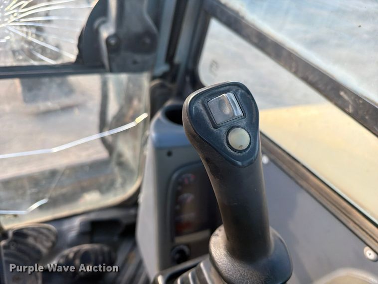 image for item FI0456 2007 Volvo ECR58 mini excavator