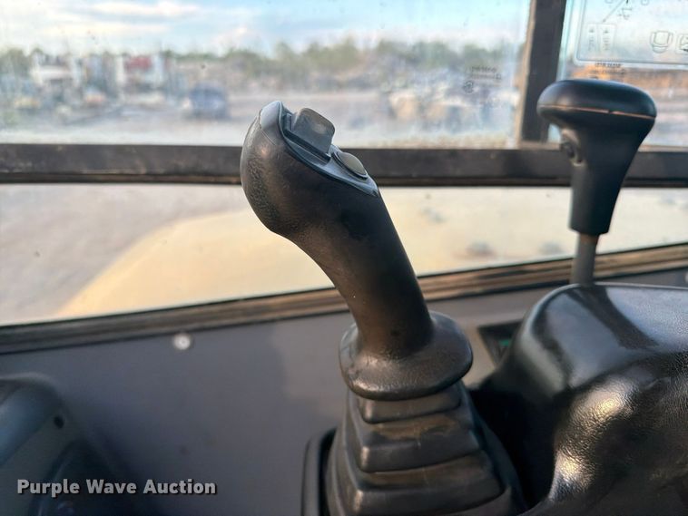 image for item FI0456 2007 Volvo ECR58 mini excavator