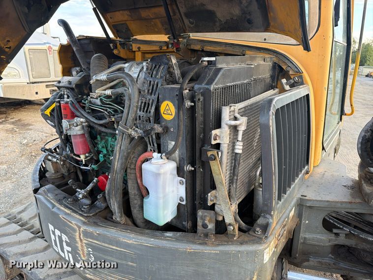 image for item FI0456 2007 Volvo ECR58 mini excavator