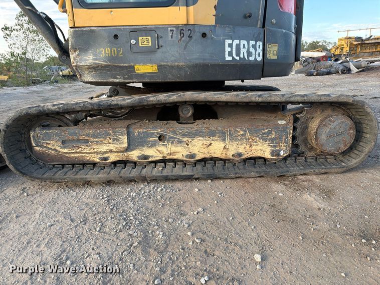 image for item FI0456 2007 Volvo ECR58 mini excavator