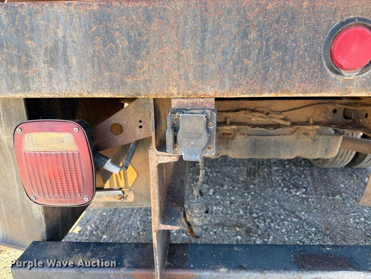 image for item FI2038 2020 Ford F550 vacuum truck