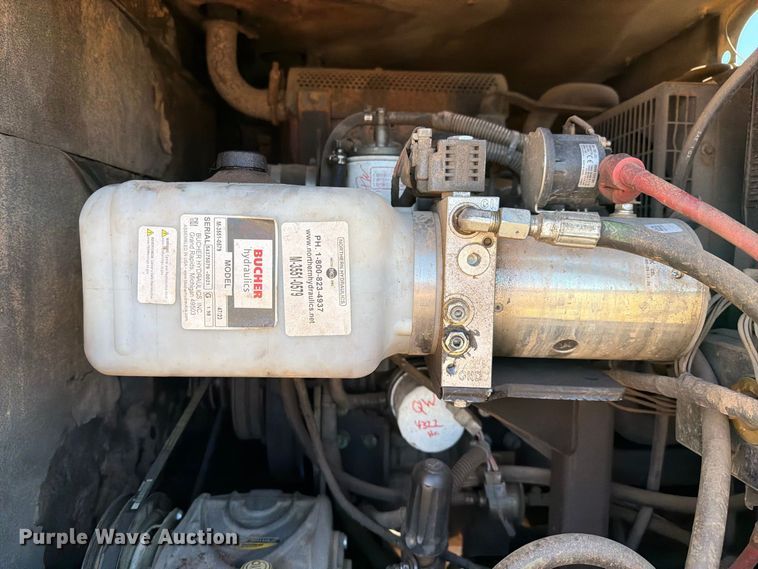 image for item FI2038 2020 Ford F550 vacuum truck